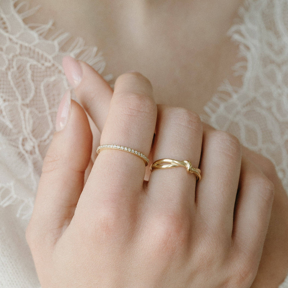 Everly Knot Ring: 6
